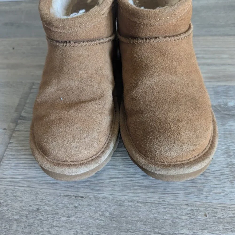 🐾 Bearpaw Shorty Snow Boots – Kids’ Size 13 Youth – Hickory